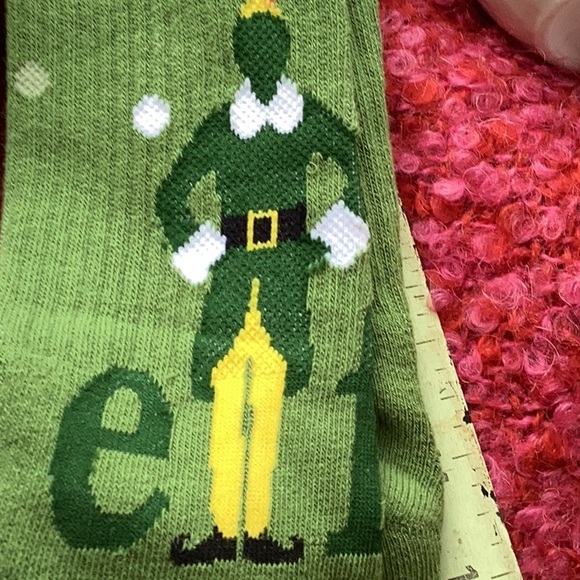 🏥  American Red Cross Elf Socks NWT Unisex - Picture 2 of 16